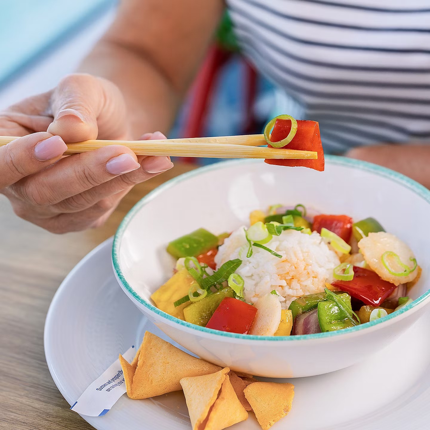 imgi_17_aqua-dome-market-gngr-rice-vegetable-bowl.jpeg