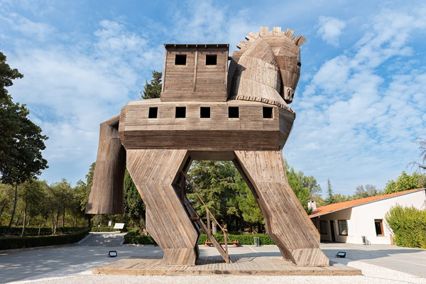 The-Trojan-Horse-1024x684-1.png