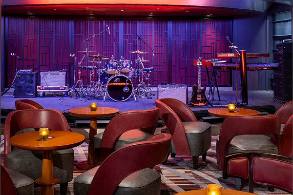Holland-America-Rotterdam-entertainment_1_hdtdwm-1.png
