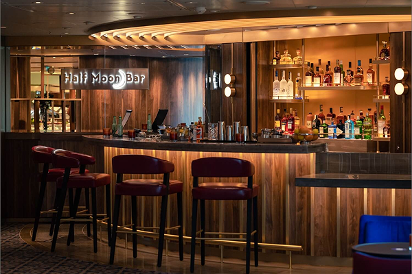 Holland-America-Rotterdam-food-drink_3_meks0d-1.png